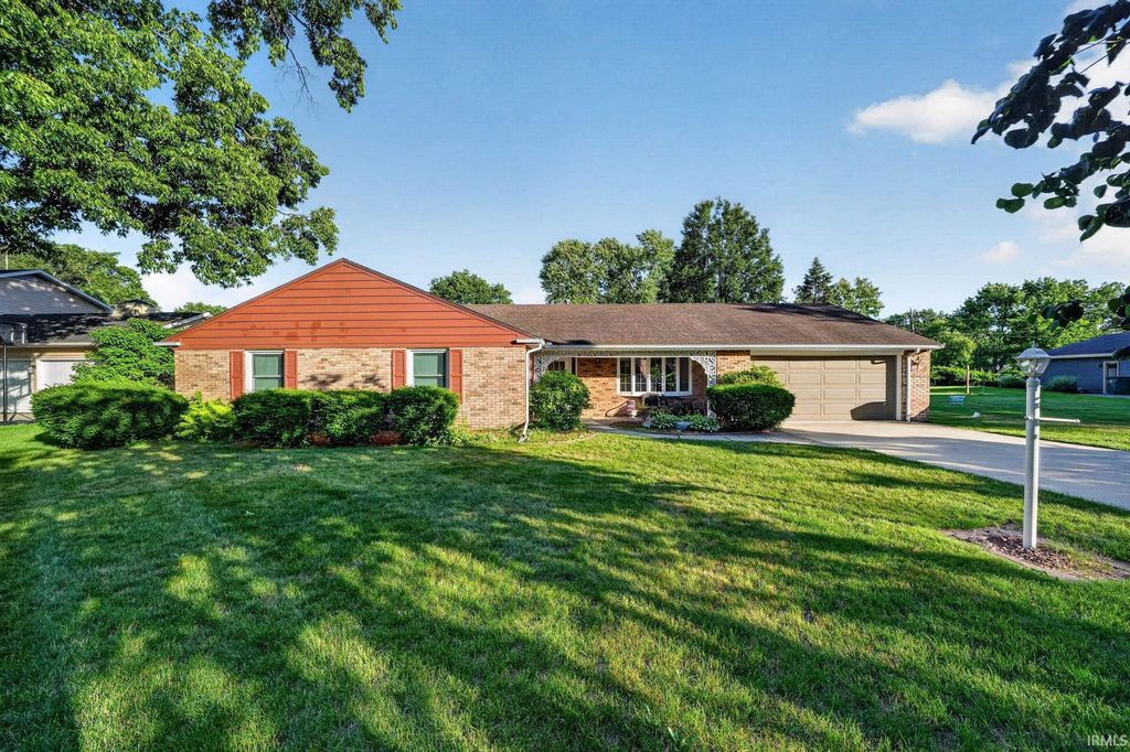 15674 Embers Drive, Mishawaka, IN 46545