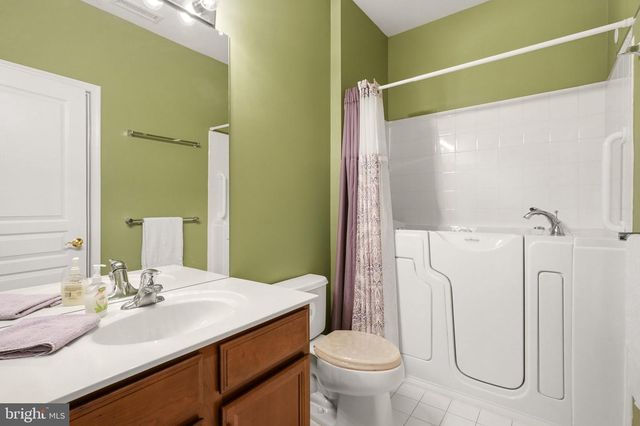 108 PETUNIA DR, Kennett Square, PA 19348