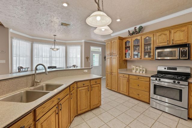 401 Hill Creek Drive, Coldspring, TX 77331