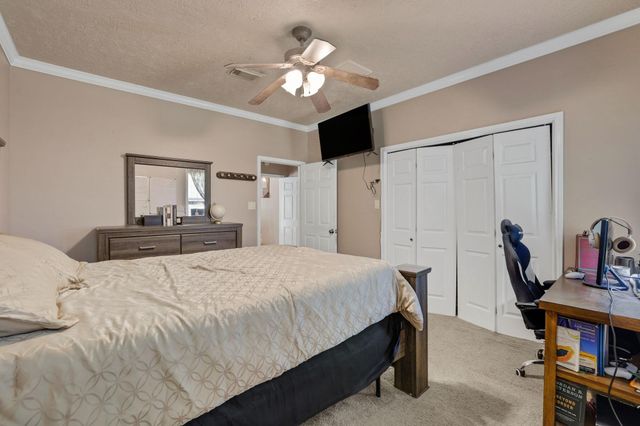 401 Hill Creek Drive, Coldspring, TX 77331