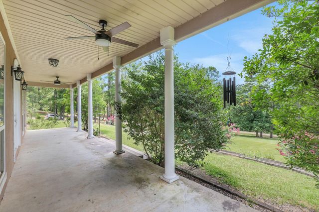 401 Hill Creek Drive, Coldspring, TX 77331