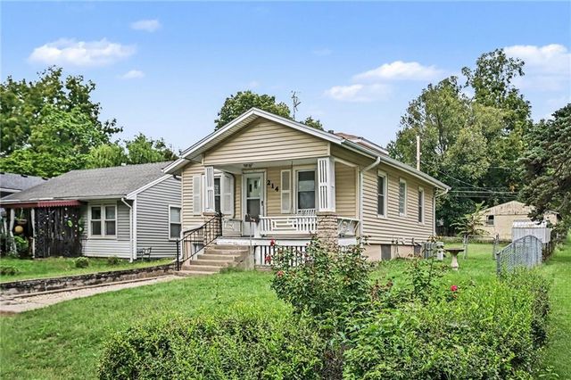 214 E 79th Terrace, Kansas City, MO 64114
