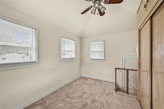 214 E 79th Terrace, Kansas City, MO 64114