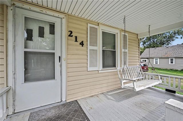 214 E 79th Terrace, Kansas City, MO 64114