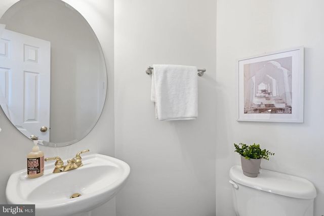 1908 N ADAMS ST, Arlington, VA 22201