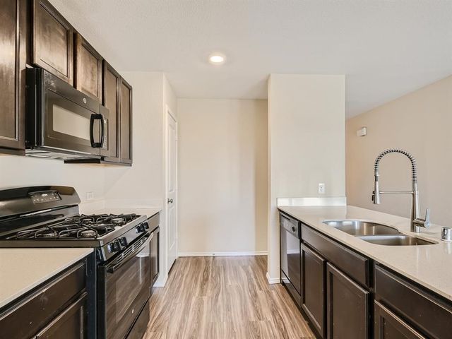 317 Blue Crow Lane, Fort Worth, TX 76052