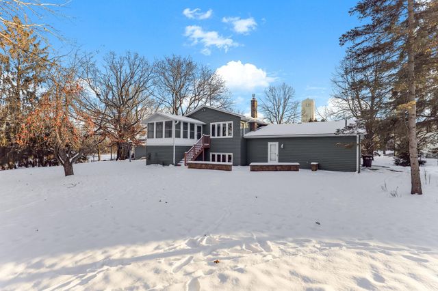 3907 Gresham Circle N, Oakdale, MN 55128