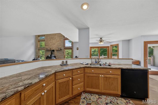 1574 Turkeyfoot Road, Bourbon, MO 65441