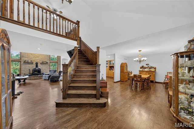 1574 Turkeyfoot Road, Bourbon, MO 65441