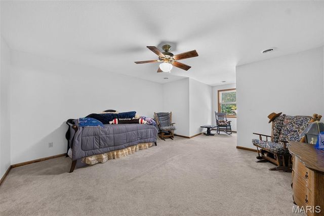 1574 Turkeyfoot Road, Bourbon, MO 65441