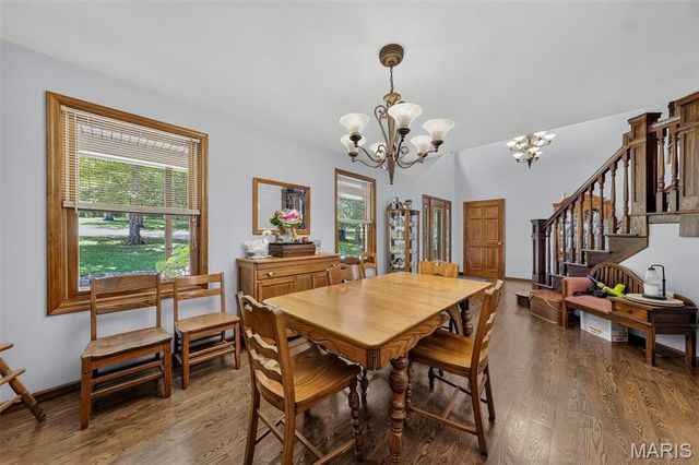1574 Turkeyfoot Road, Bourbon, MO 65441