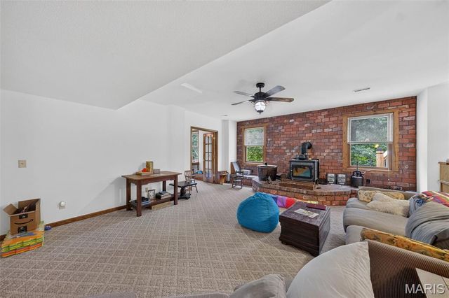 1574 Turkeyfoot Road, Bourbon, MO 65441