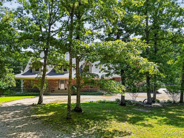 1574 Turkeyfoot Road, Bourbon, MO 65441