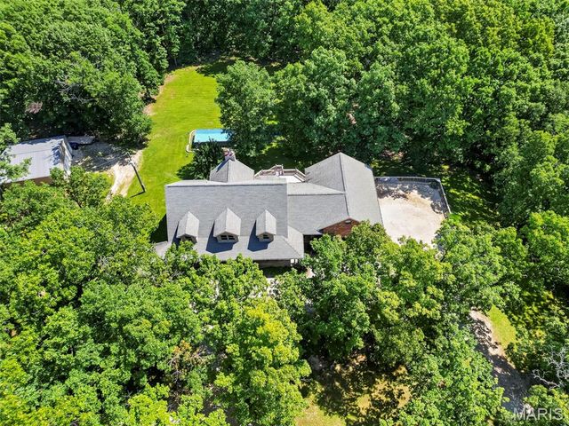 1574 Turkeyfoot Road, Bourbon, MO 65441