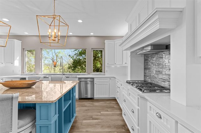 913 Southridge RD, Salado, TX 76571