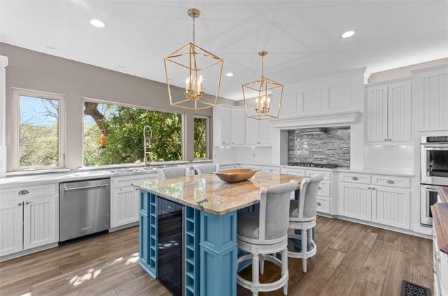 913 Southridge RD, Salado, TX 76571