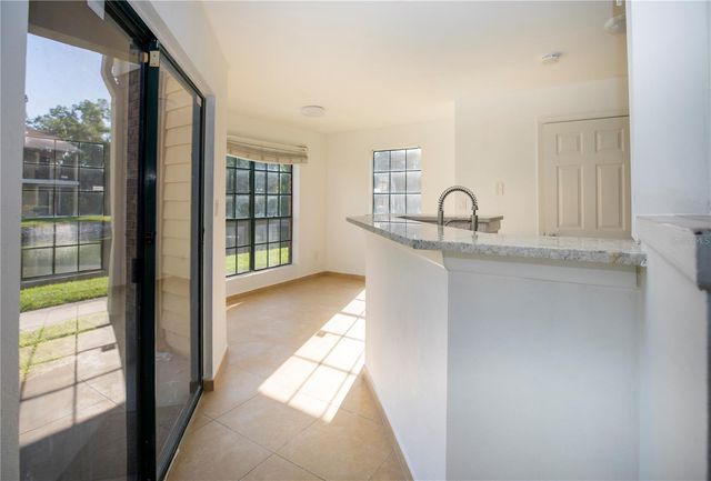 8711 FANCY FINCH DRIVE 101, Tampa, FL 33614