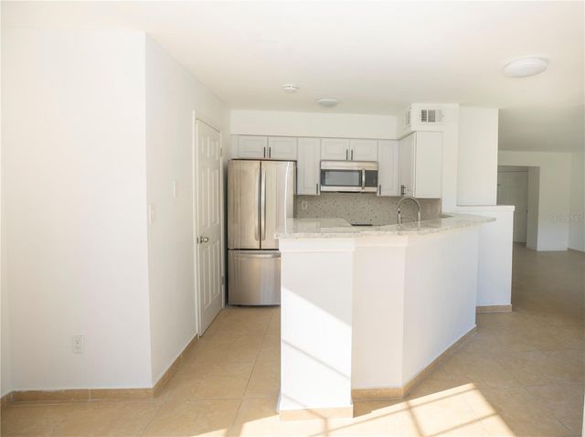 8711 FANCY FINCH DRIVE 101, Tampa, FL 33614