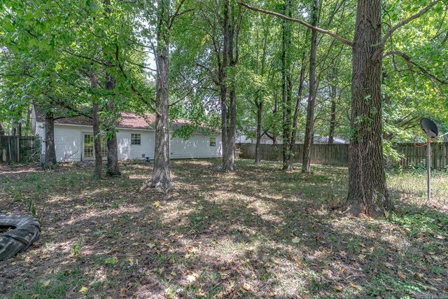 1302 Walker St, Paragould, AR 72450