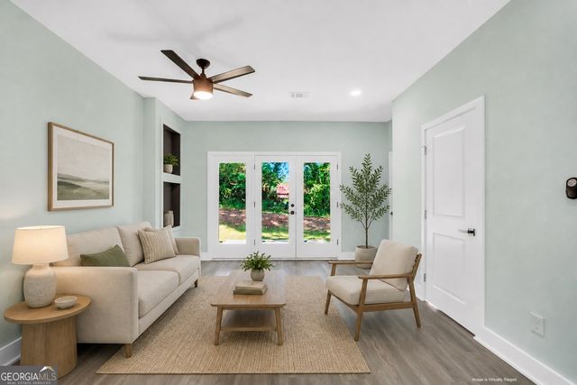 233 E Tinsley Street, Griffin, GA 30223