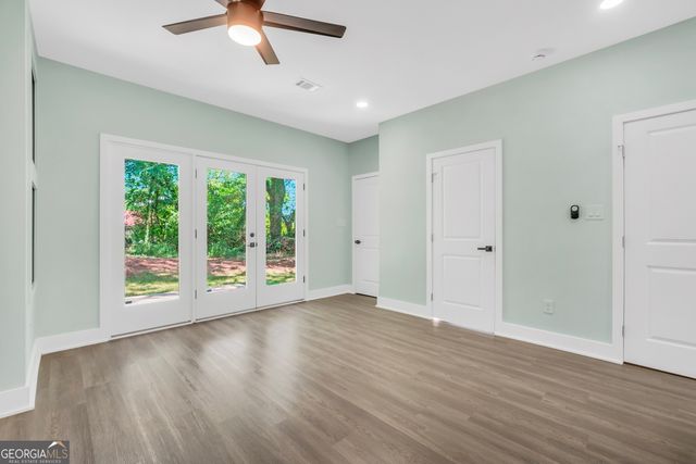 233 E Tinsley Street, Griffin, GA 30223