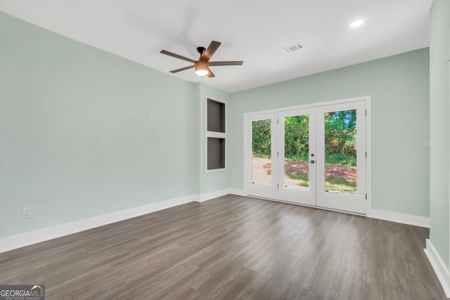 233 E Tinsley Street, Griffin, GA 30223