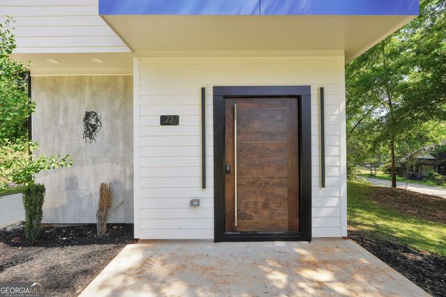 233 E Tinsley Street, Griffin, GA 30223
