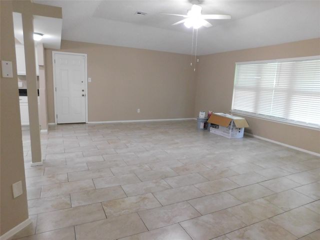 1115 Harpings Way, Crosby, TX 77532