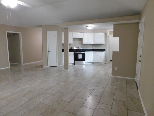 1115 Harpings Way, Crosby, TX 77532
