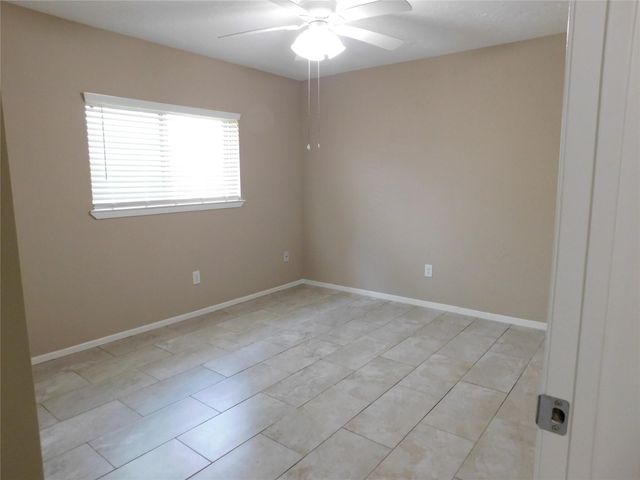 1115 Harpings Way, Crosby, TX 77532