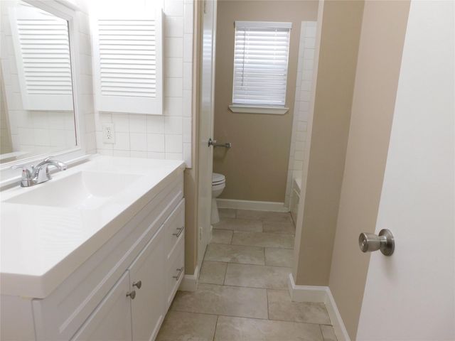 1115 Harpings Way, Crosby, TX 77532