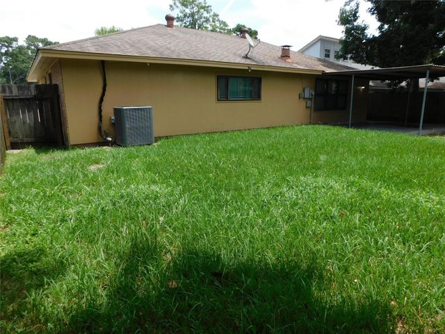 1115 Harpings Way, Crosby, TX 77532