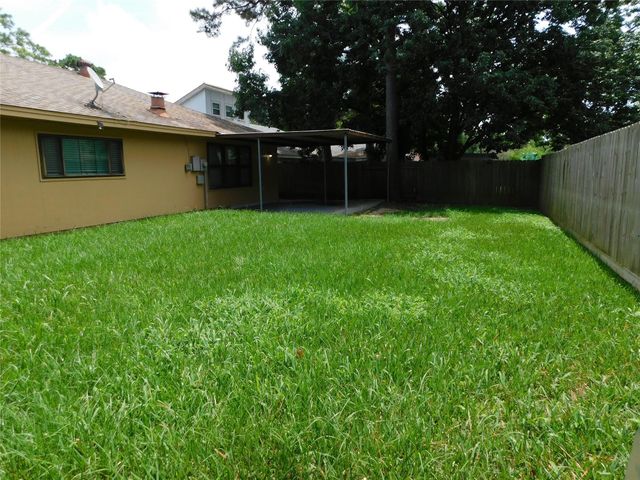 1115 Harpings Way, Crosby, TX 77532