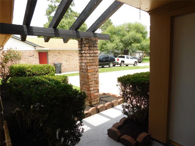 1115 Harpings Way, Crosby, TX 77532