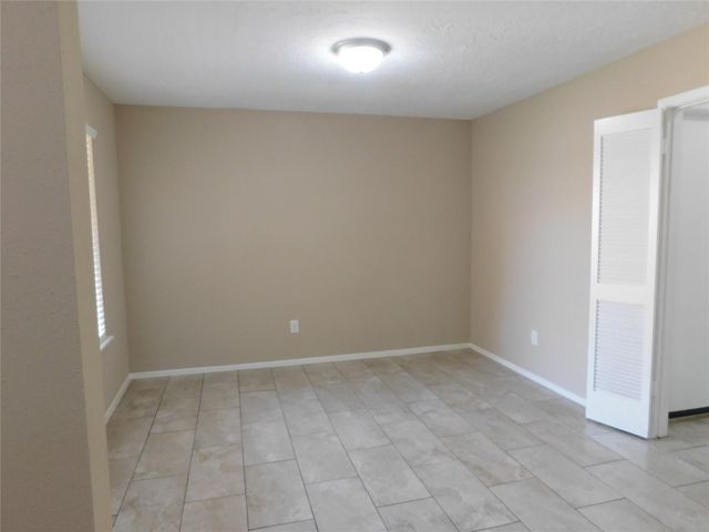 1115 Harpings Way, Crosby, TX 77532