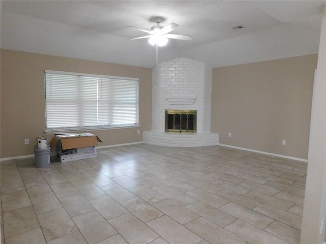 1115 Harpings Way, Crosby, TX 77532