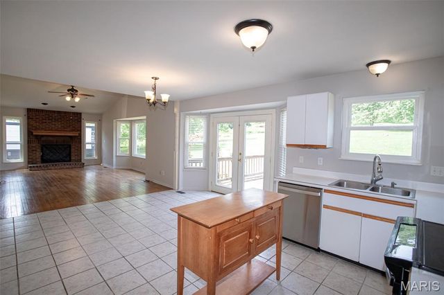 8417 Saint Andrews Lane, House Springs, MO 63051
