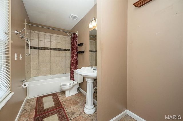 8417 Saint Andrews Lane, House Springs, MO 63051