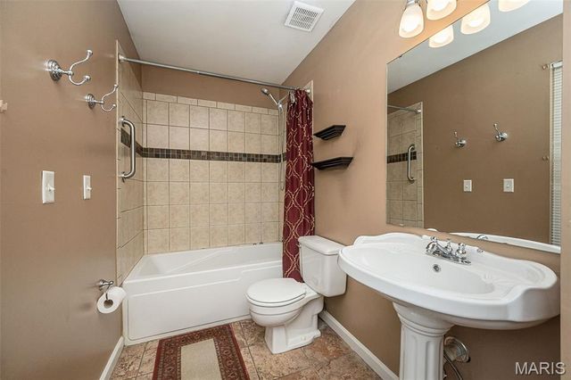 8417 Saint Andrews Lane, House Springs, MO 63051