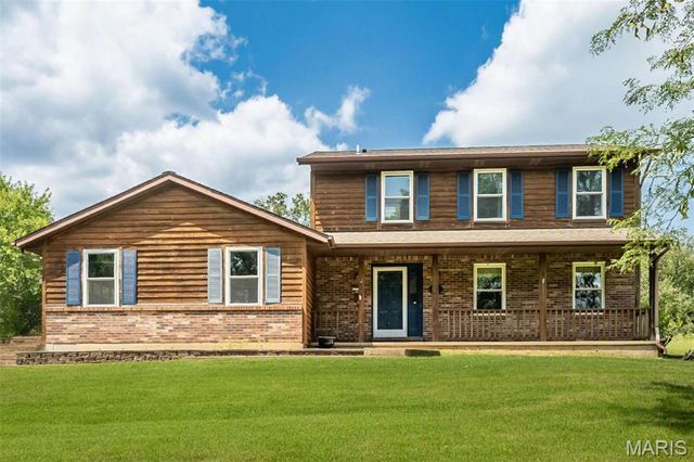 8417 Saint Andrews Lane, House Springs, MO 63051
