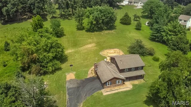 8417 Saint Andrews Lane, House Springs, MO 63051