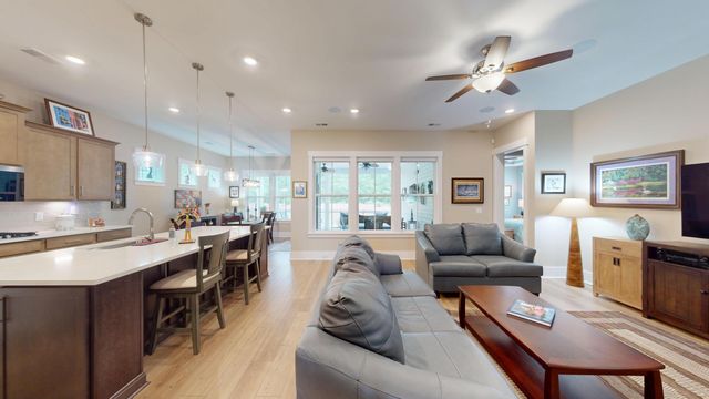 156 Summerwind Drive, Summerville, SC 29486
