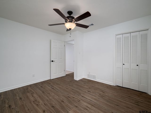 423 Hardee Dr, Chandler, TX 75758