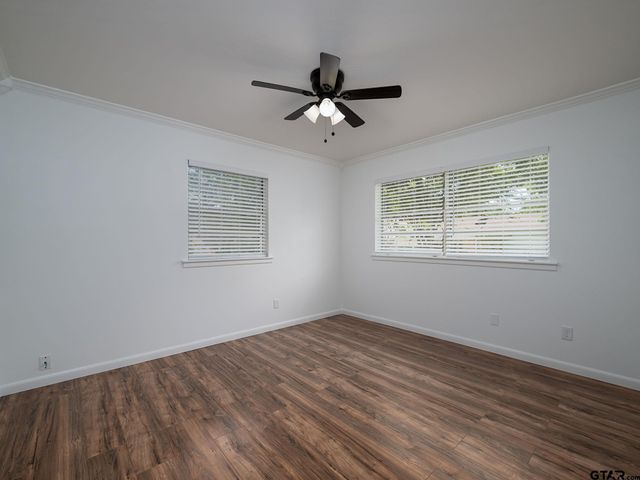 423 Hardee Dr, Chandler, TX 75758
