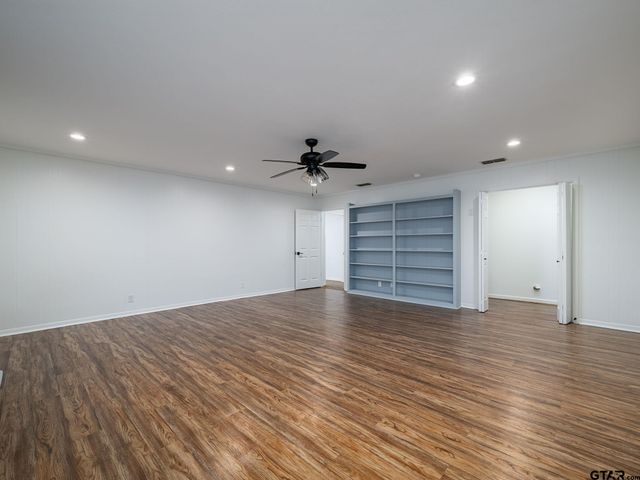 423 Hardee Dr, Chandler, TX 75758