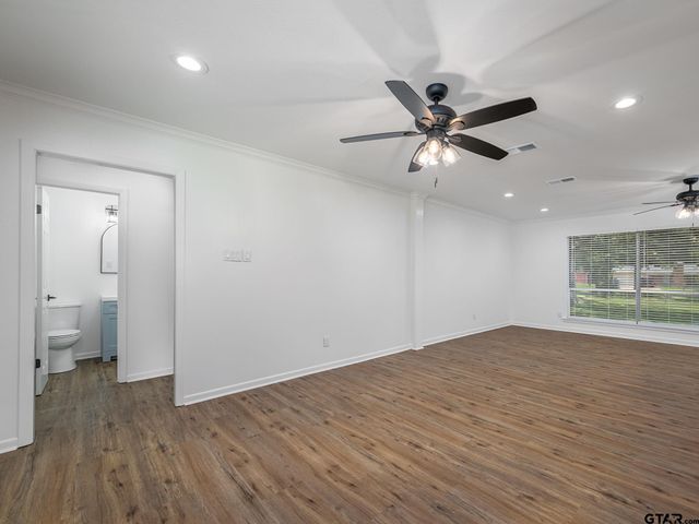 423 Hardee Dr, Chandler, TX 75758