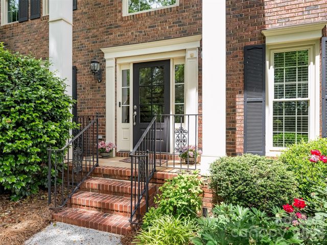8808 Sweetwater Place, Waxhaw, NC 28173