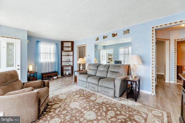 3118 WELSH RD, Philadelphia, PA 19136