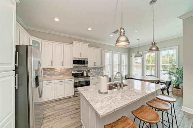 348 SAPPHIRE LAKE DRIVE 101, Bradenton, FL 34209