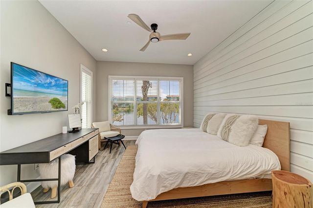 348 SAPPHIRE LAKE DRIVE 101, Bradenton, FL 34209